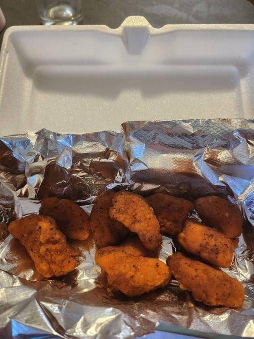 Mama Deluca's